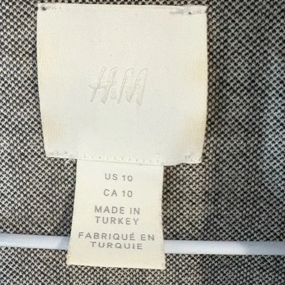 H&M size 10 Black and White Checkered Coat/Blazer, long sleeve button up office - Picture 9 of 9